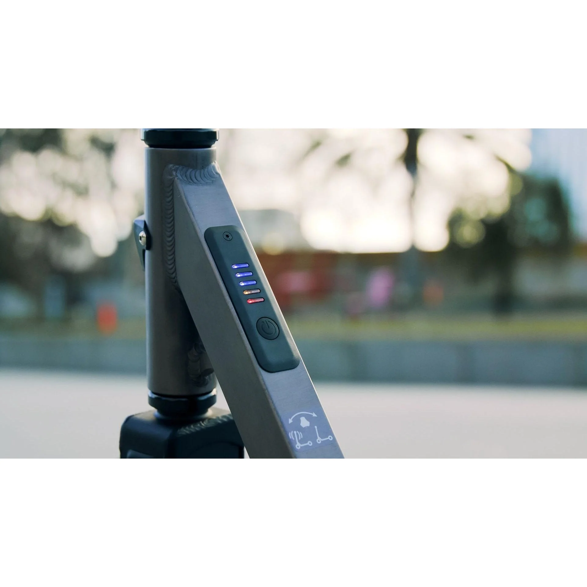 BLVD Cruze Electric Scooter - Image 9