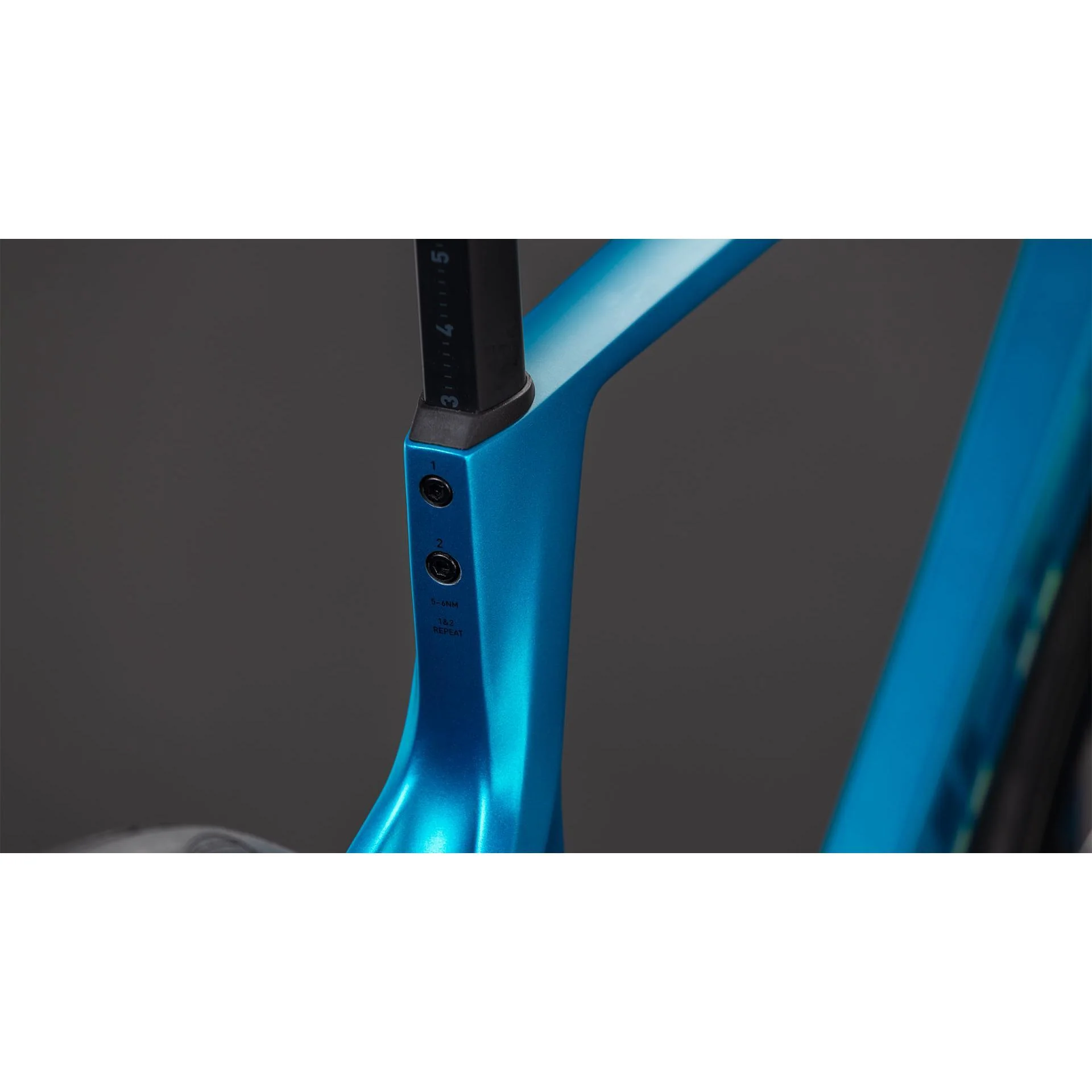 Cube Agree C:62 Pro Road Bike Bali'n'Prism - Image 3