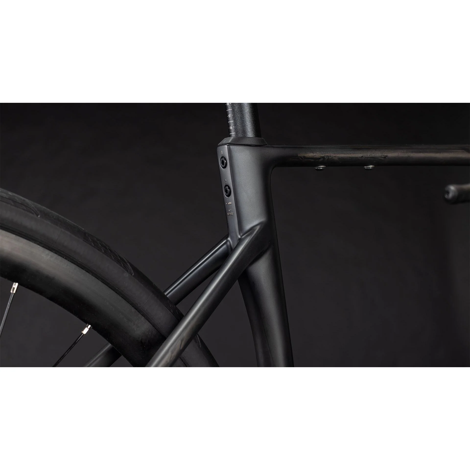 Cube Attain C:62 Race Road Bike Blackline - Image 7