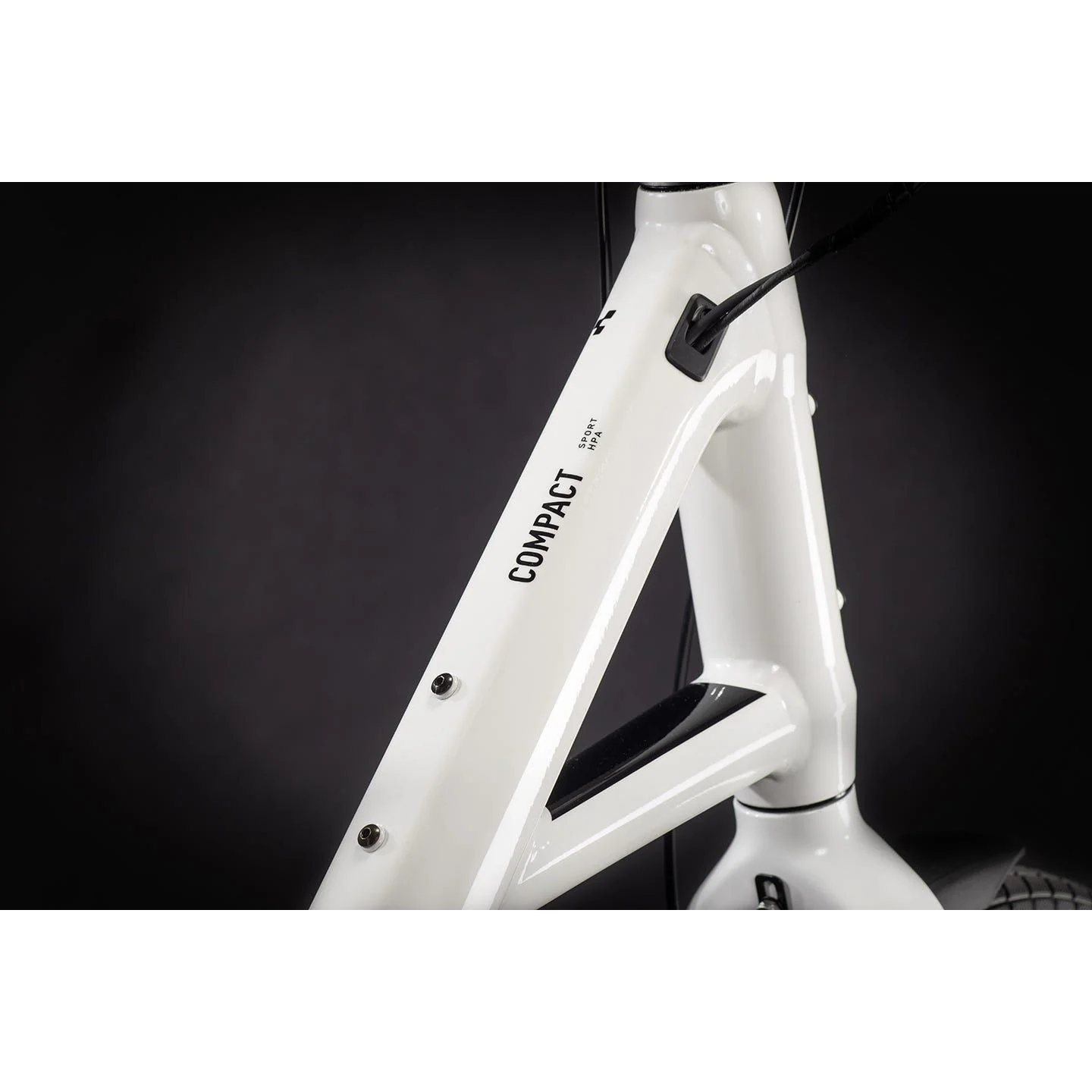 Cube Compact Hybrid Sport Electric Bike White/Black - Image 3