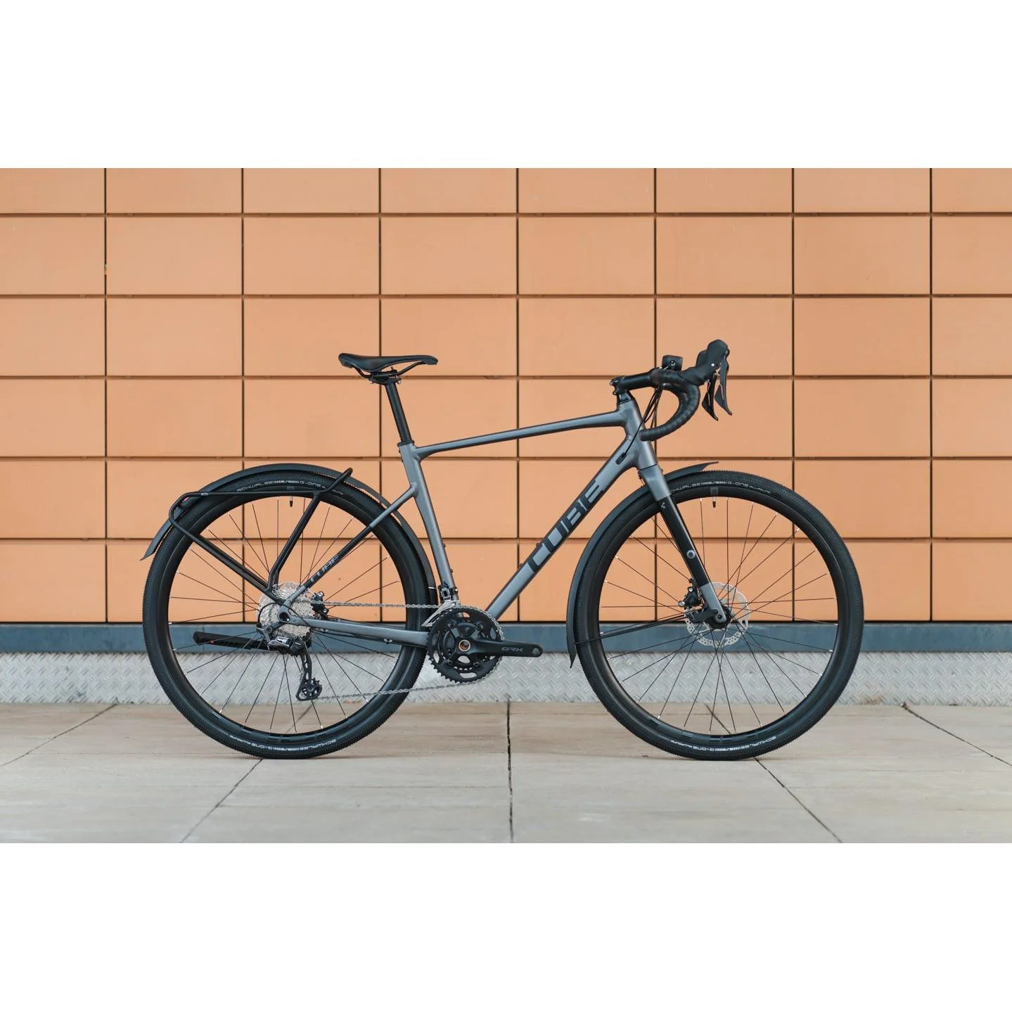 Cube Nuroad Race FE Gravel Bike Grey 'n' Black - Image 2