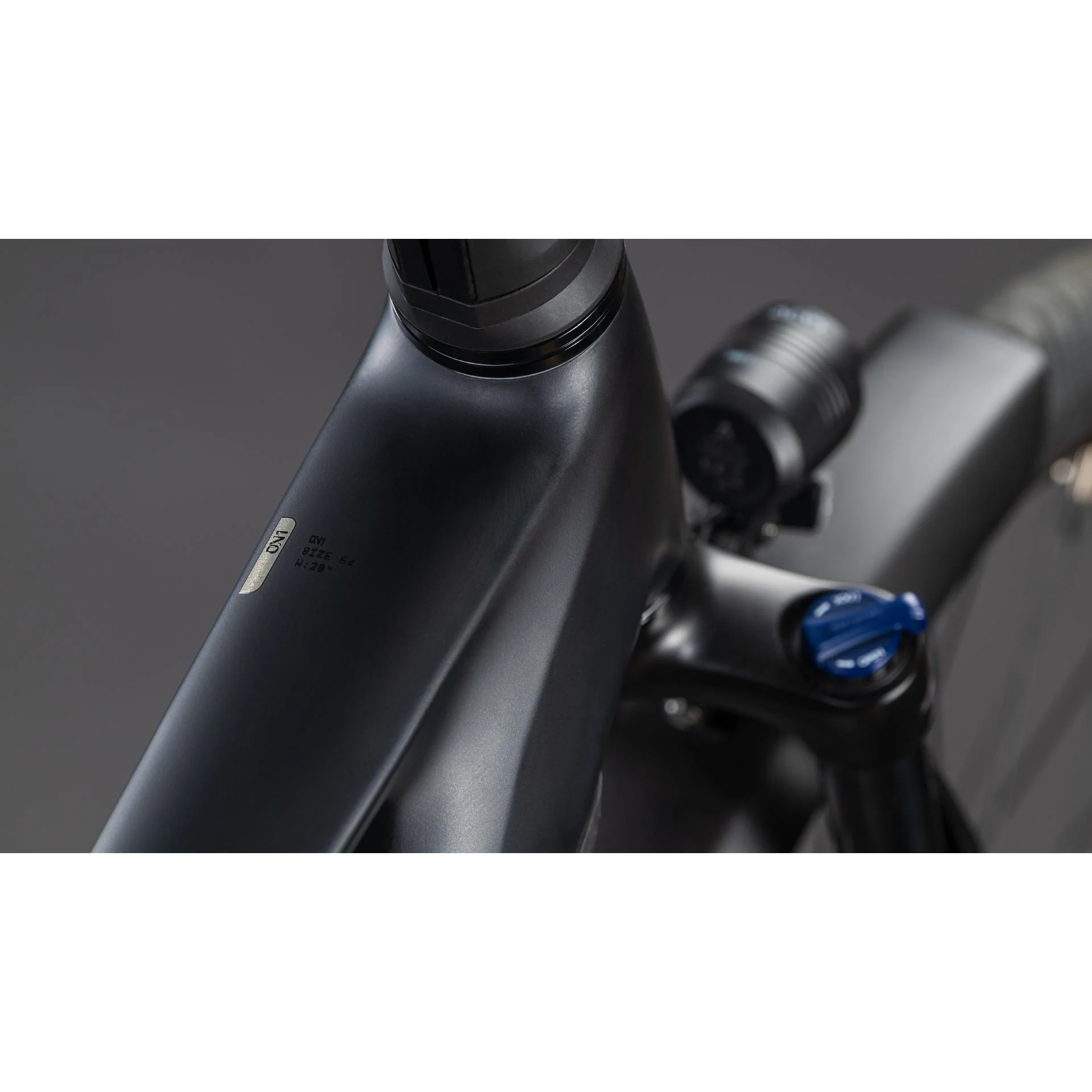 Cube Touring Hybrid ONE 600 Electric Hybrid Bike Coal'n'Chrome - Image 2