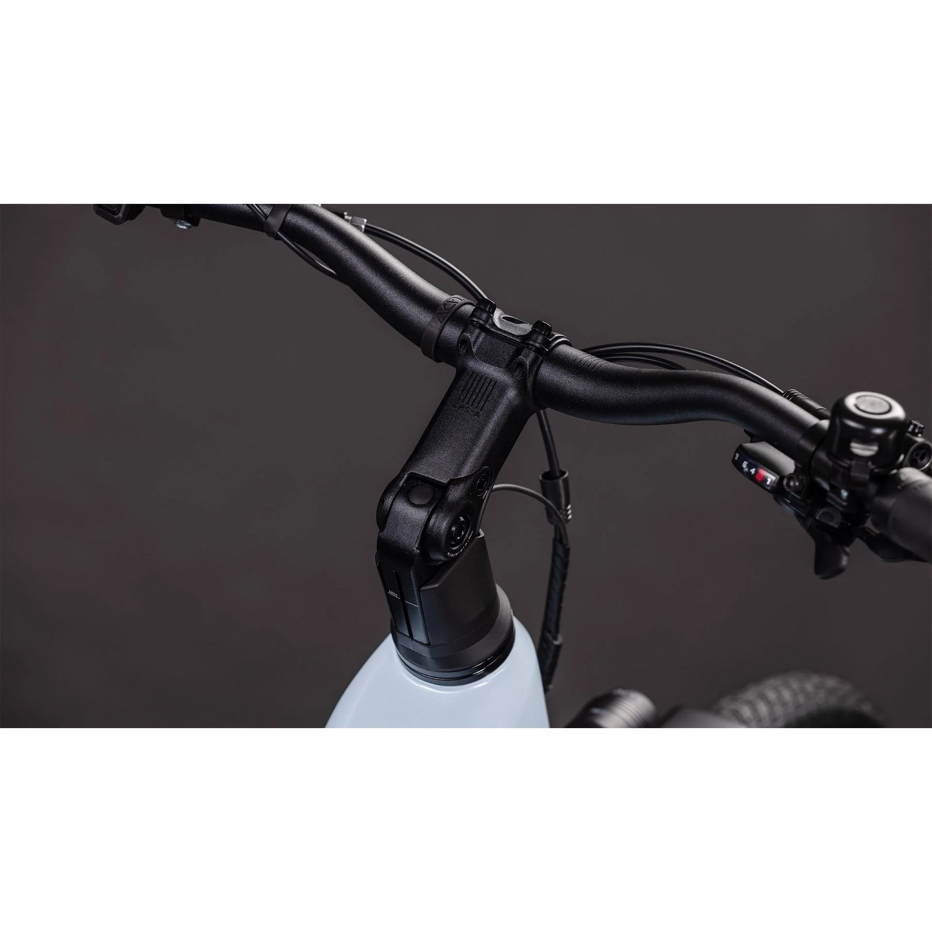 Cube Touring Hybrid ONE Easy Entry 600 Electric Hybrid Bike Glacier'n'Reflex - Image 3