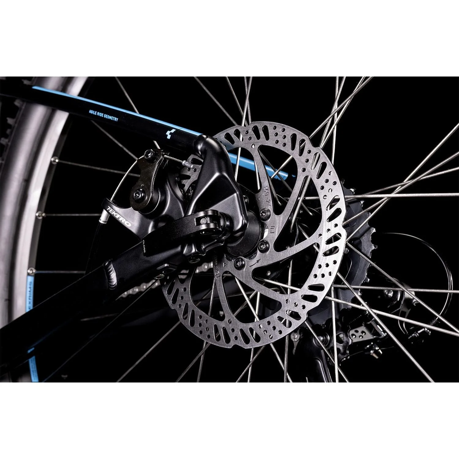 Cube Aim Hardtail Mountain Bike Black 'n' Blue Euro Spec - Image 6