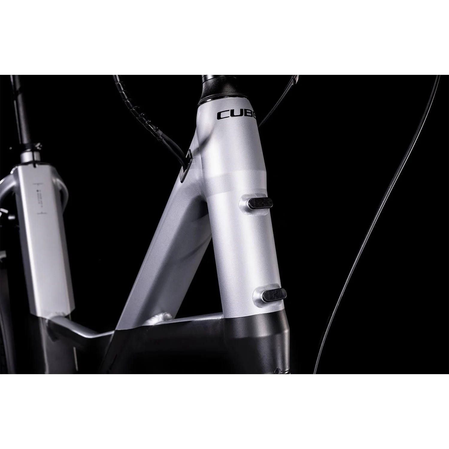 Cube Compact Sport Hybrid 500 Electric Bike Black 'n' Polar Silver - Image 6