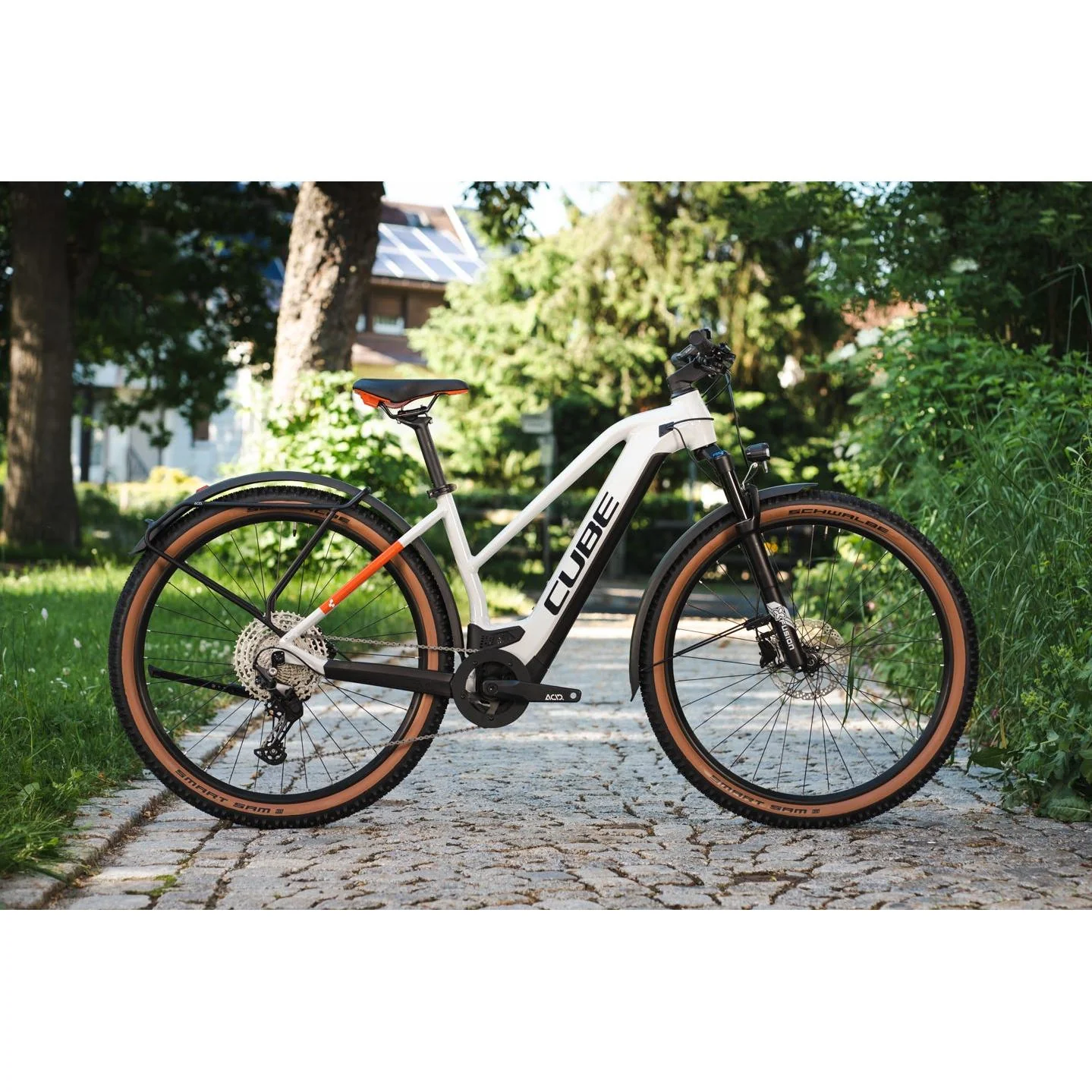 Cube Reaction Hybrid Pro 625 Allroad Trapeze Electric Hardtail Mountain Bike Grey 'n' Red - Image 2