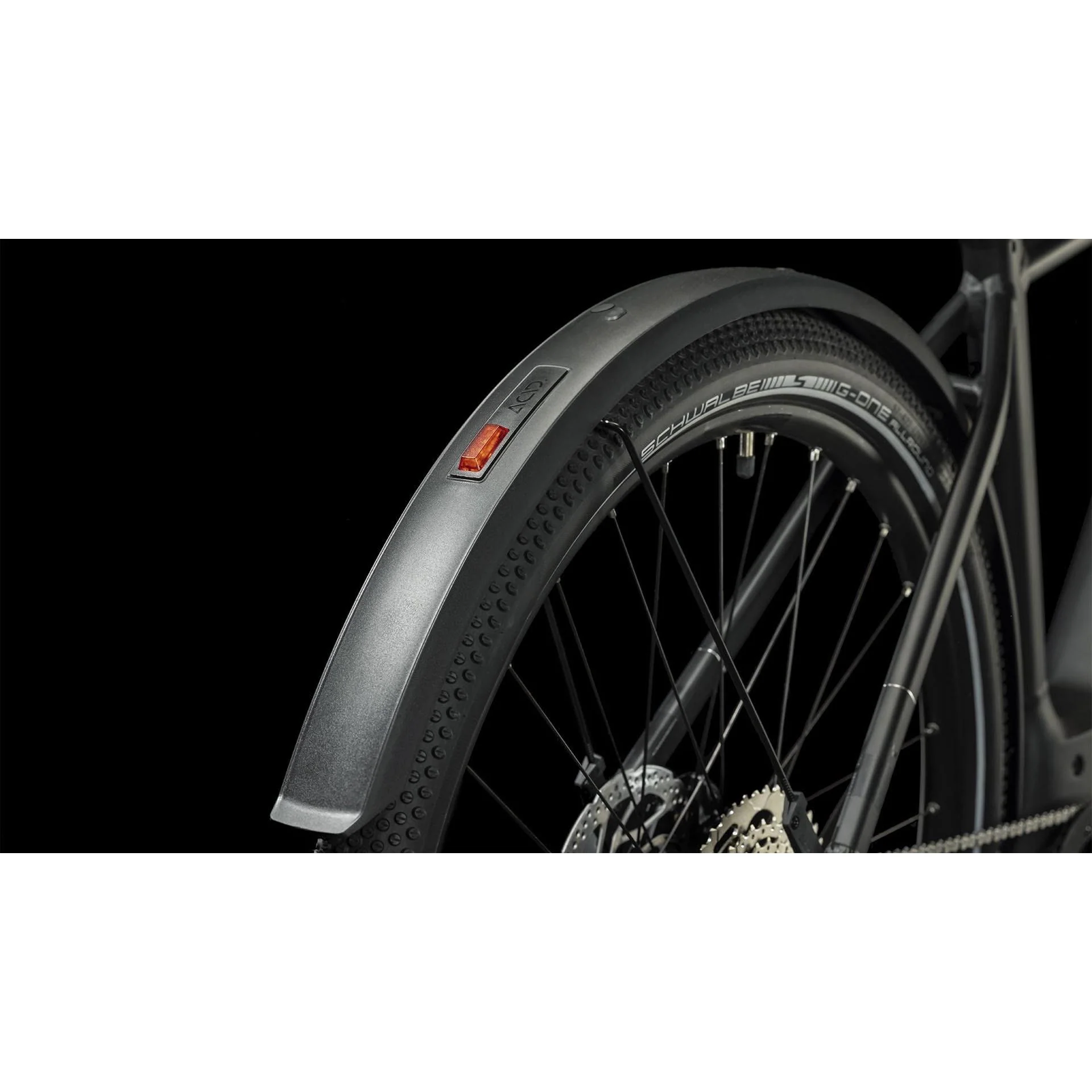 Cube Nuride Hybrid Pro 625 Allroad Electric Hybrid Bike Black n Metal - Image 5