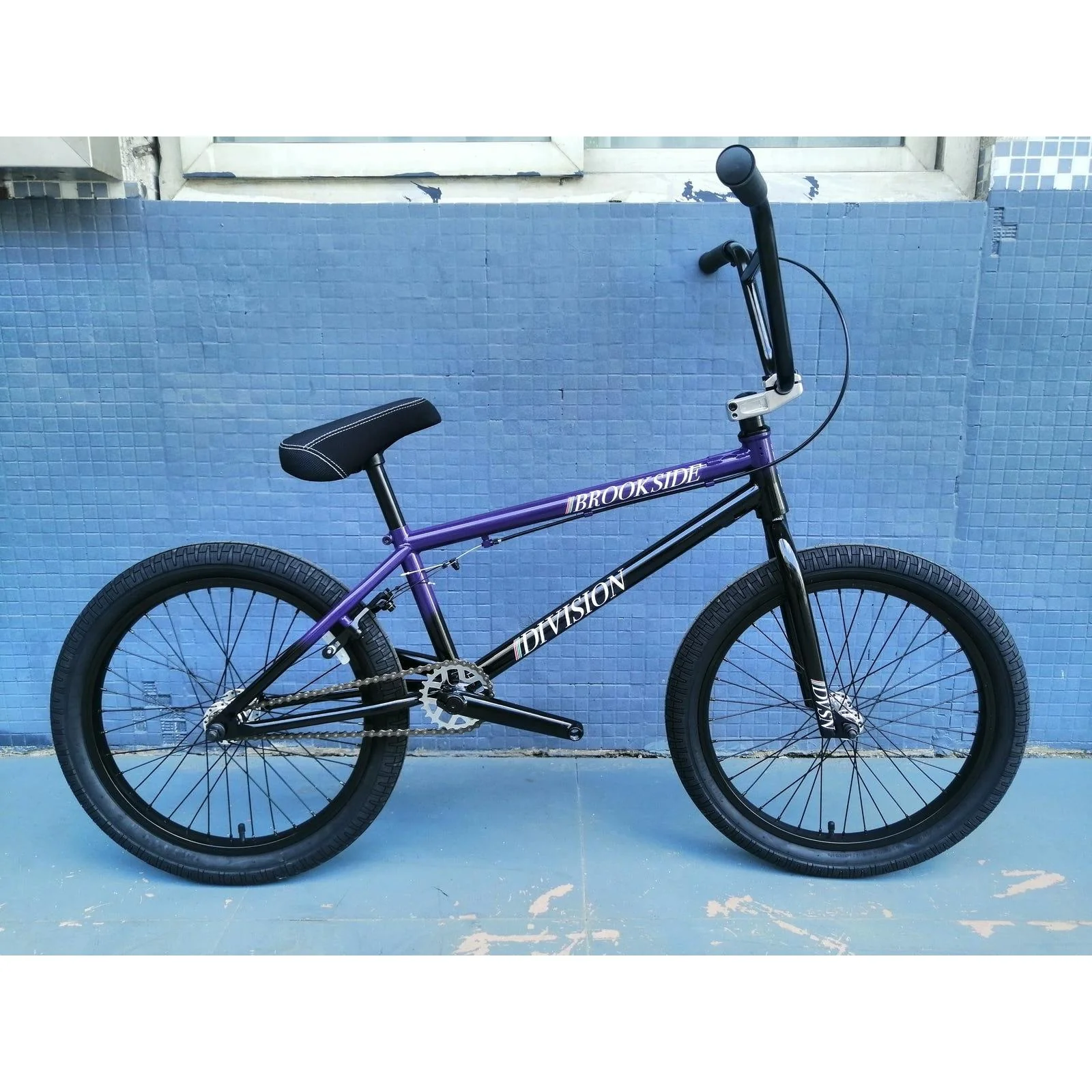 Division Brookside 20'' BMX Bike Black/Purple Fade - Image 9