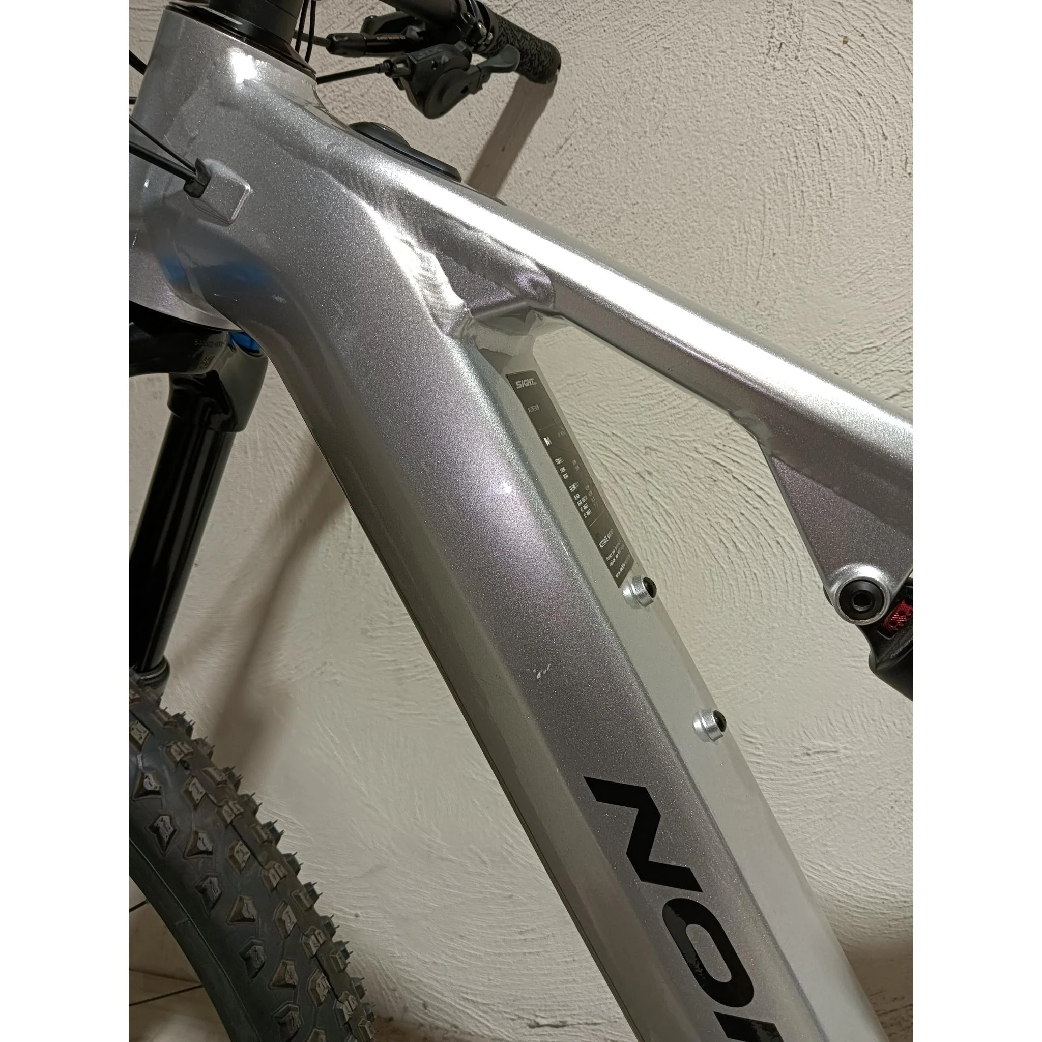 EX-DEMO Norco Sight VLT A1 Electric Enduro Bike 720Wh Battery Silver/Black (Medium) - Image 11