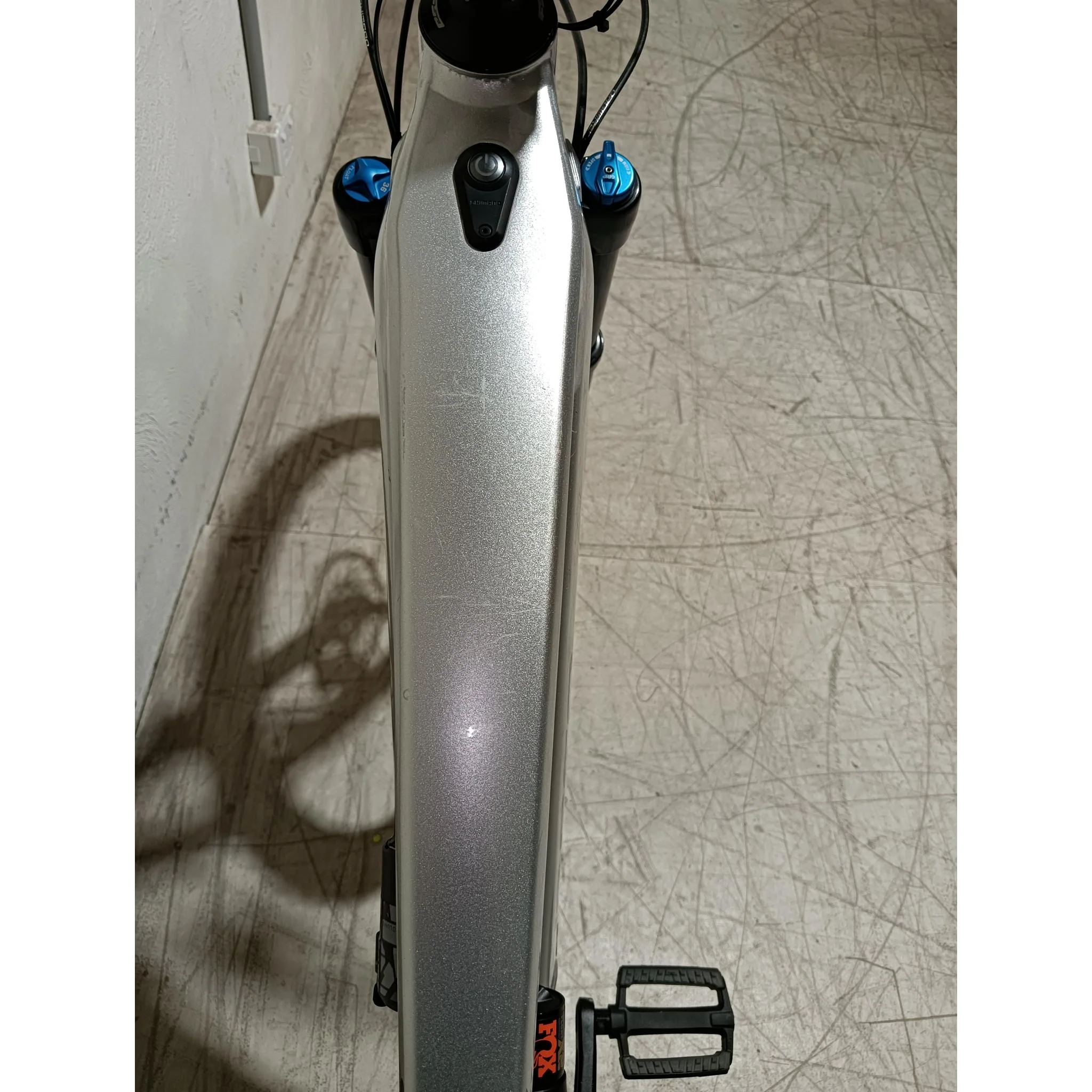 EX-DEMO Norco Sight VLT A1 Electric Enduro Bike 720Wh Battery Silver/Black (Medium) - Image 2