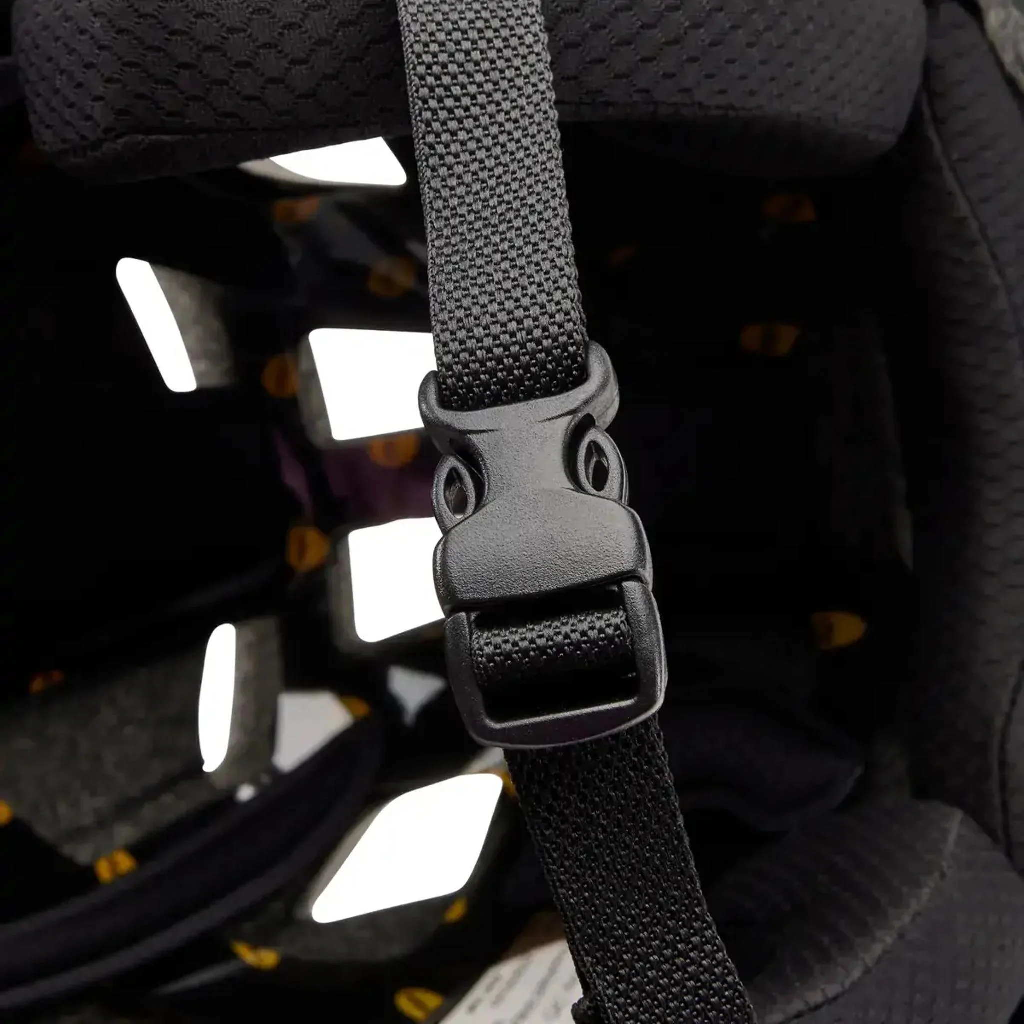 FOX Dropframe Pro MIPS MTB Helmet Black - Image 7