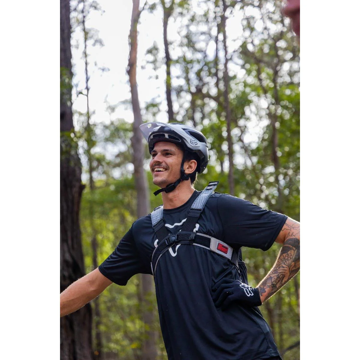 FOX Speedframe Pro Helmet Black Fade - Image 9