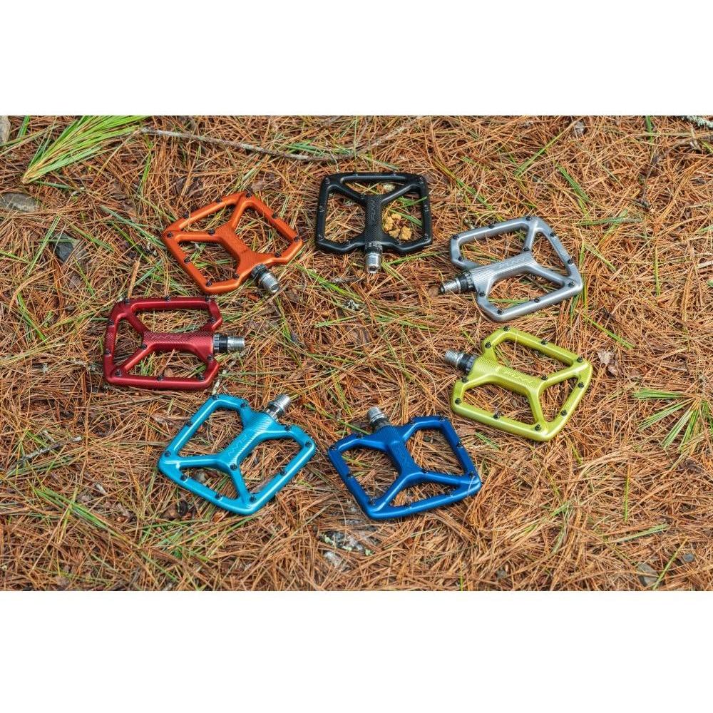 FUNN Python V2 Flat Pedals Orange - Image 7