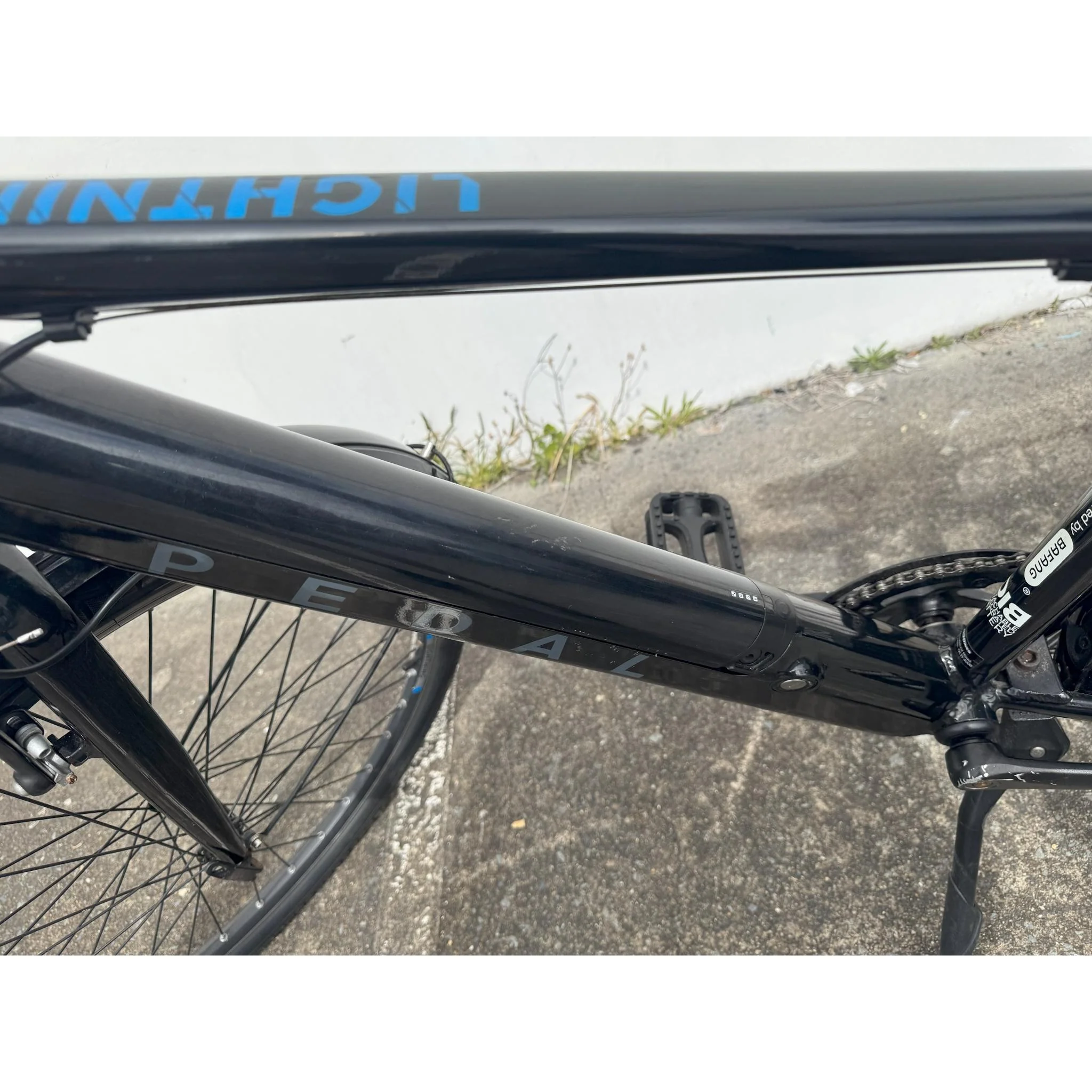 EX-DEMO Pedal Lightning PLUS 27.5 Electric Hybrid Bike Pearl Black (Large) - Image 7