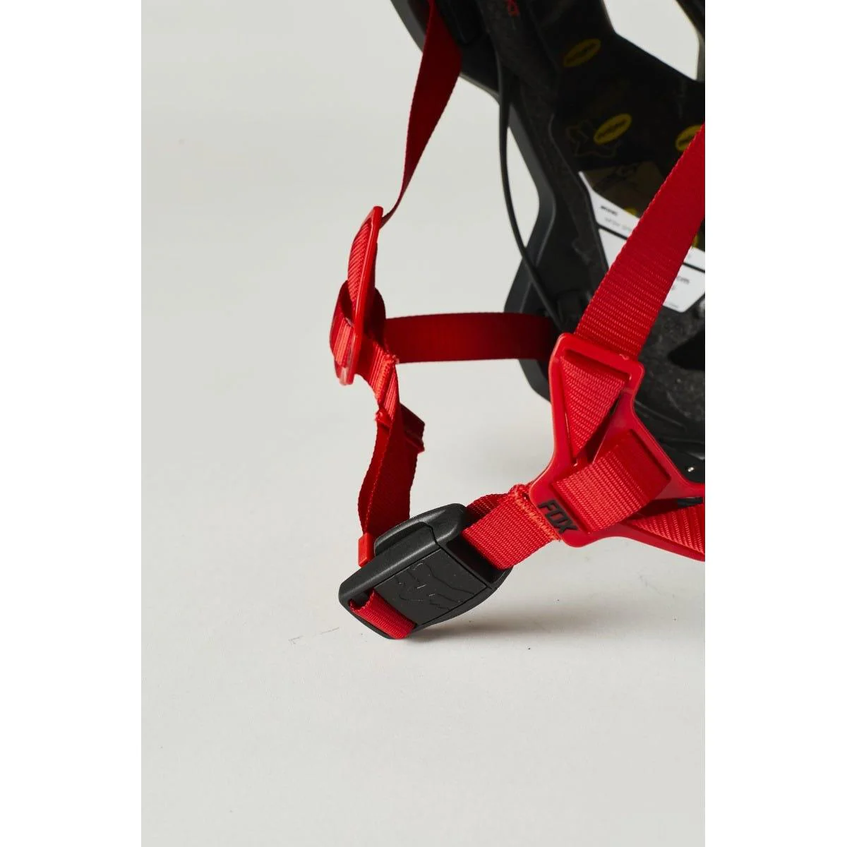 FOX Speedframe Pro Helmet Black/Red - Image 2
