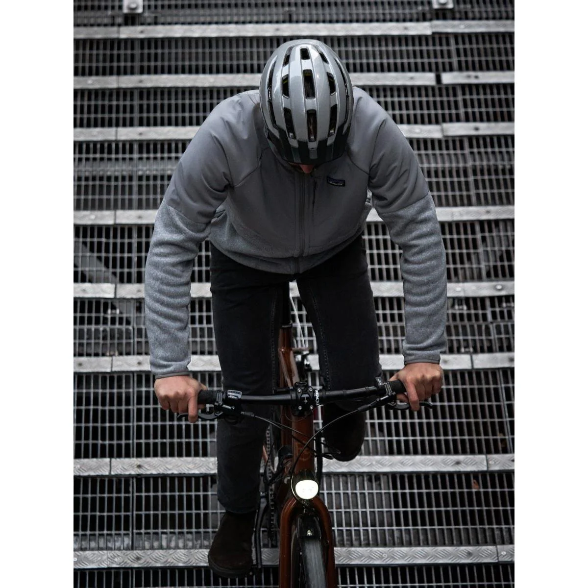 MET Downtown Helmet Grey - Image 4