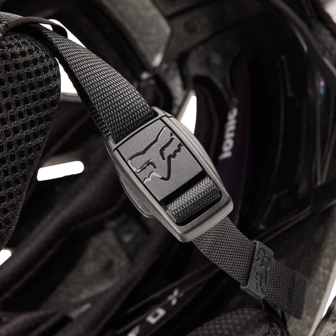 FOX Proframe RS Mash AS Fullface Helmet Black/White - Image 3