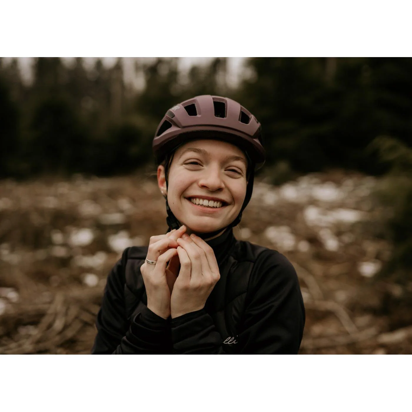 Lazer Tonic Kineticore Helmet Cosmic Berry/Black - Image 7
