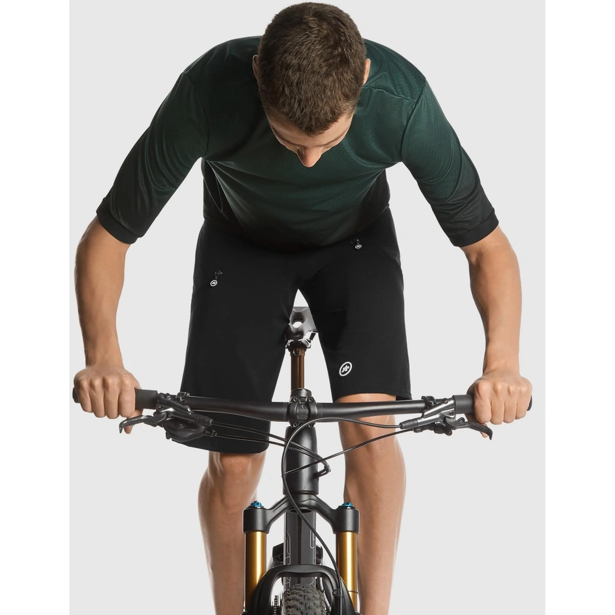 Assos Trail T3 Short Sleeve MTB Jersey Schwarzwald Green XS - Image 5