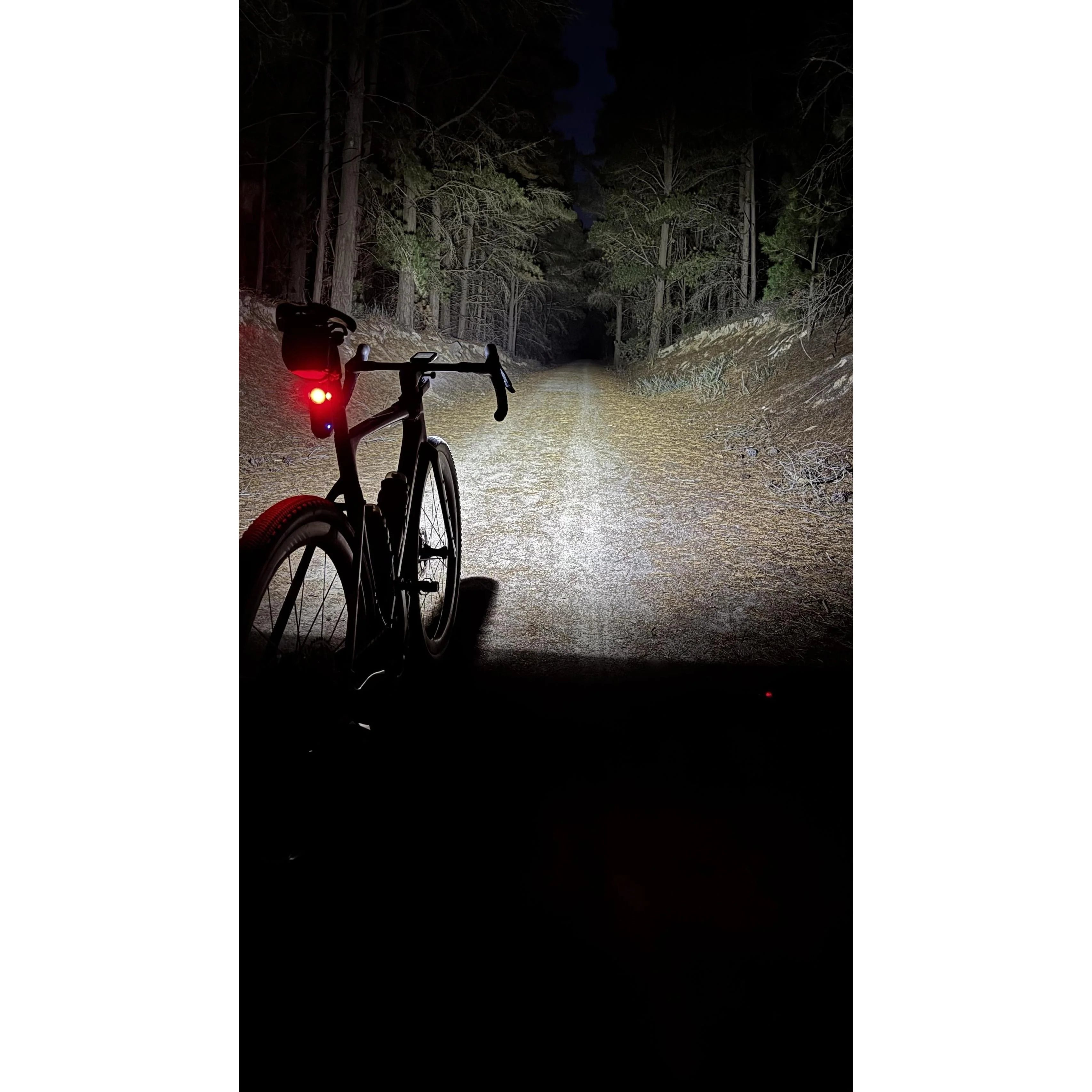 Magene Antares 1600 Lumens Smart Front Light - Image 4