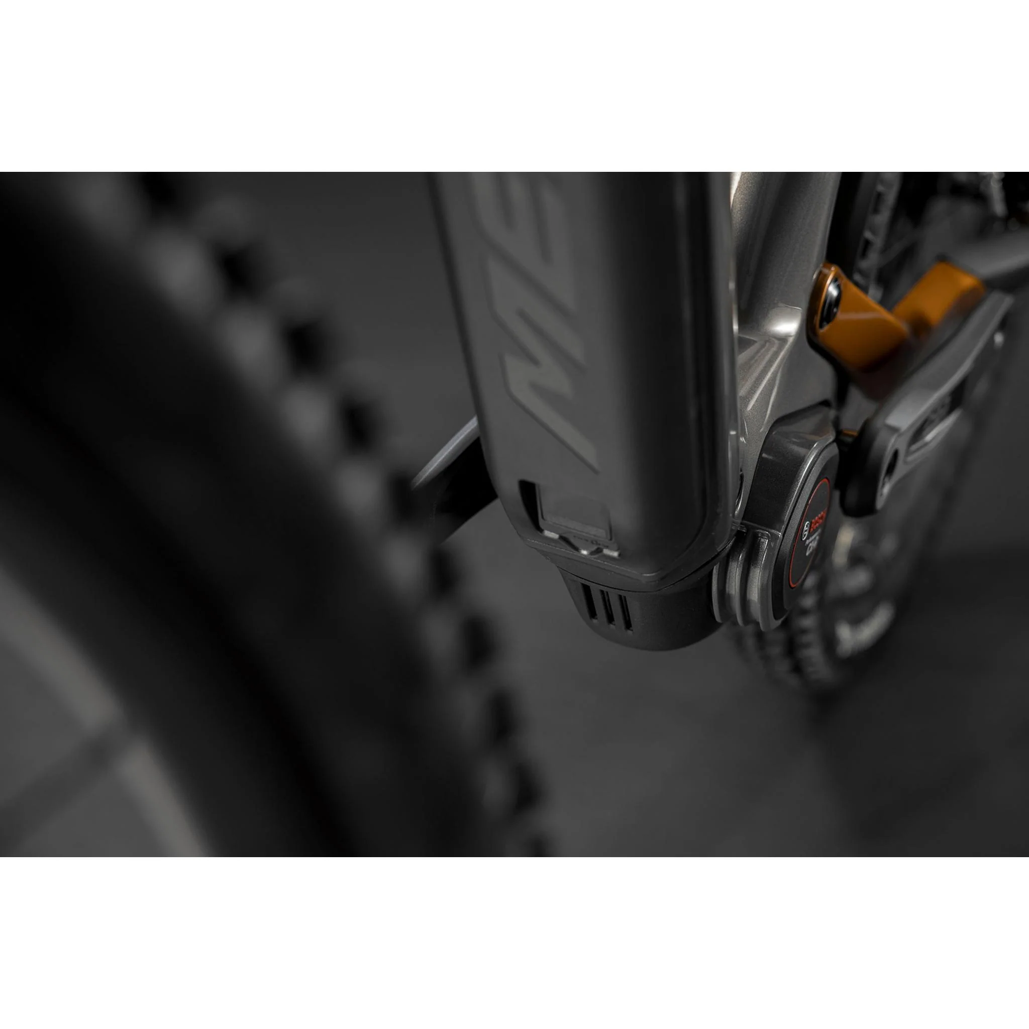Merida Lithos 10K Electric Enduro Bike Grey/Wild Honey - Image 3
