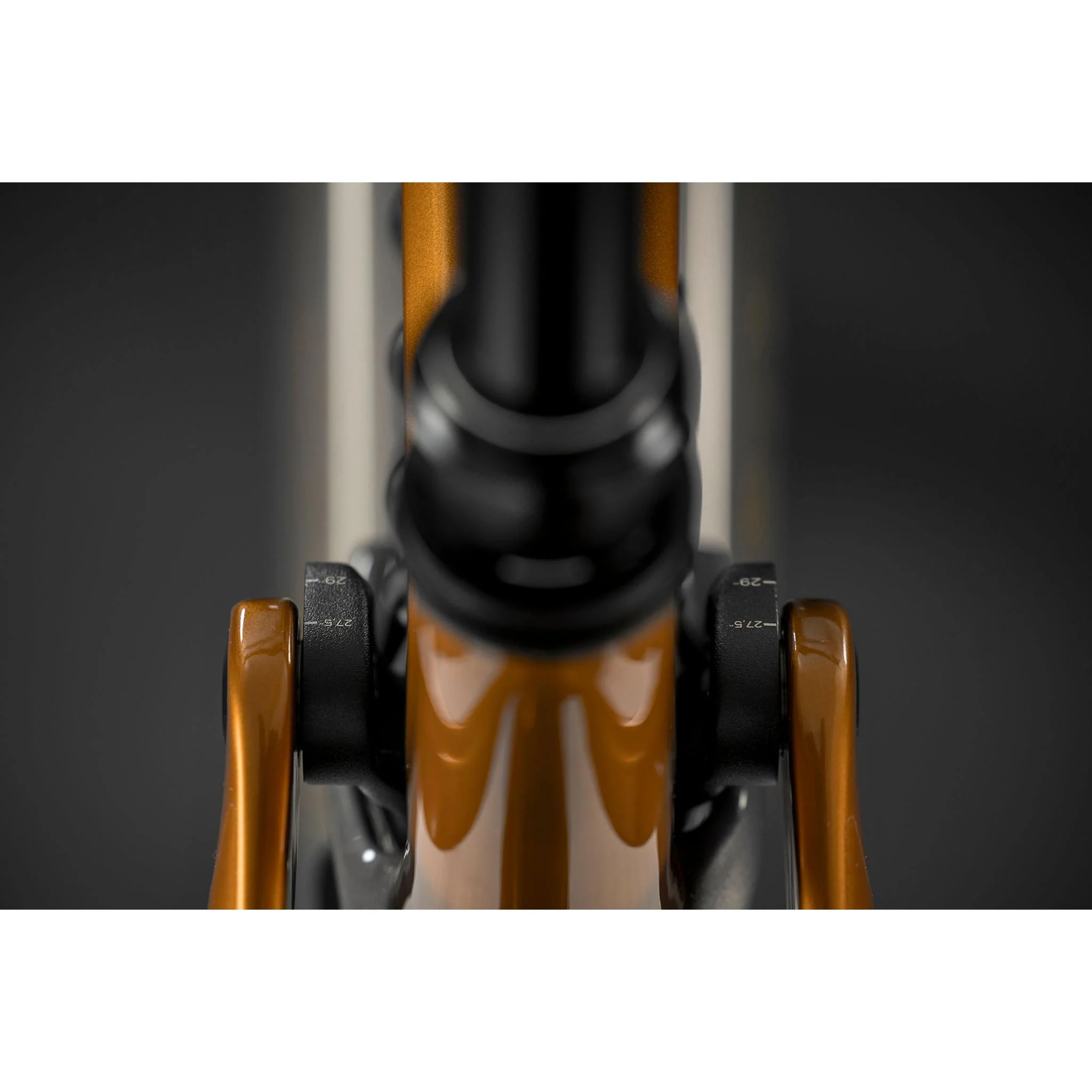 Merida Lithos 10K Electric Enduro Bike Grey/Wild Honey - Image 5