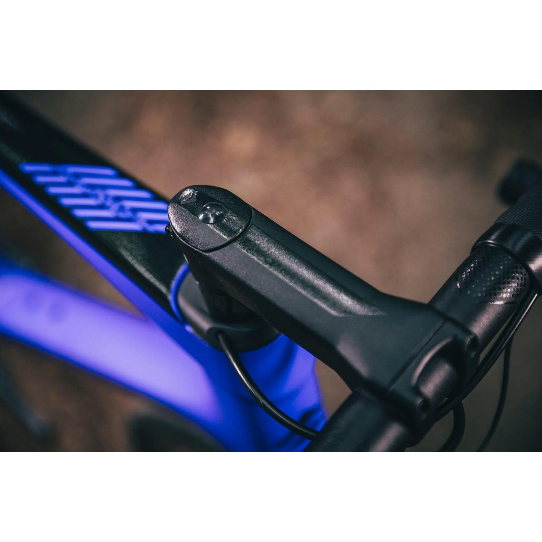 Merida Scultura Endurance 7000-E Road Bike Matt Blue/Black - Image 17