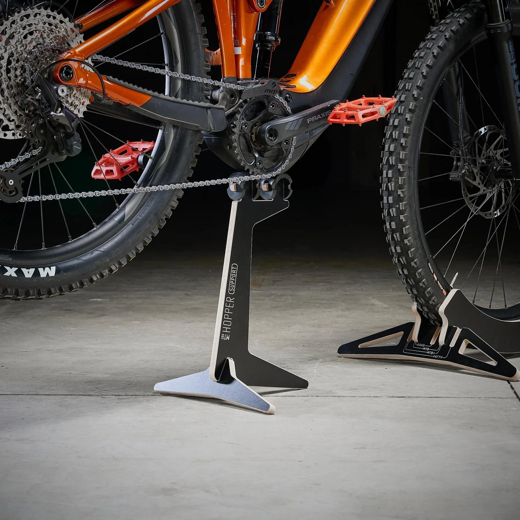 MTB Hopper Support Bike Stand Black - Image 3