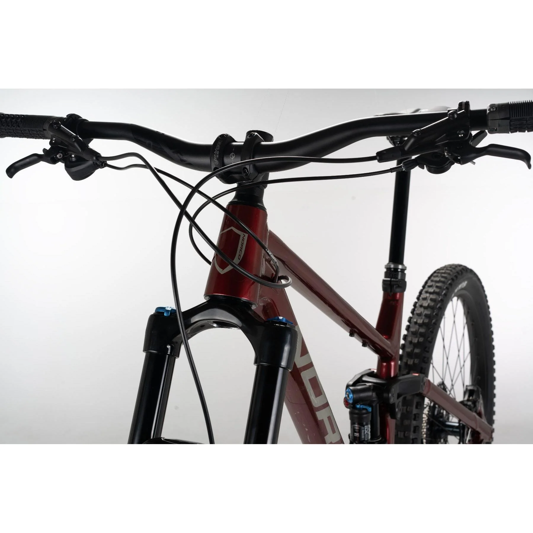 Norco Sight A2 29 Mountain Bike Red/Silver - Image 9