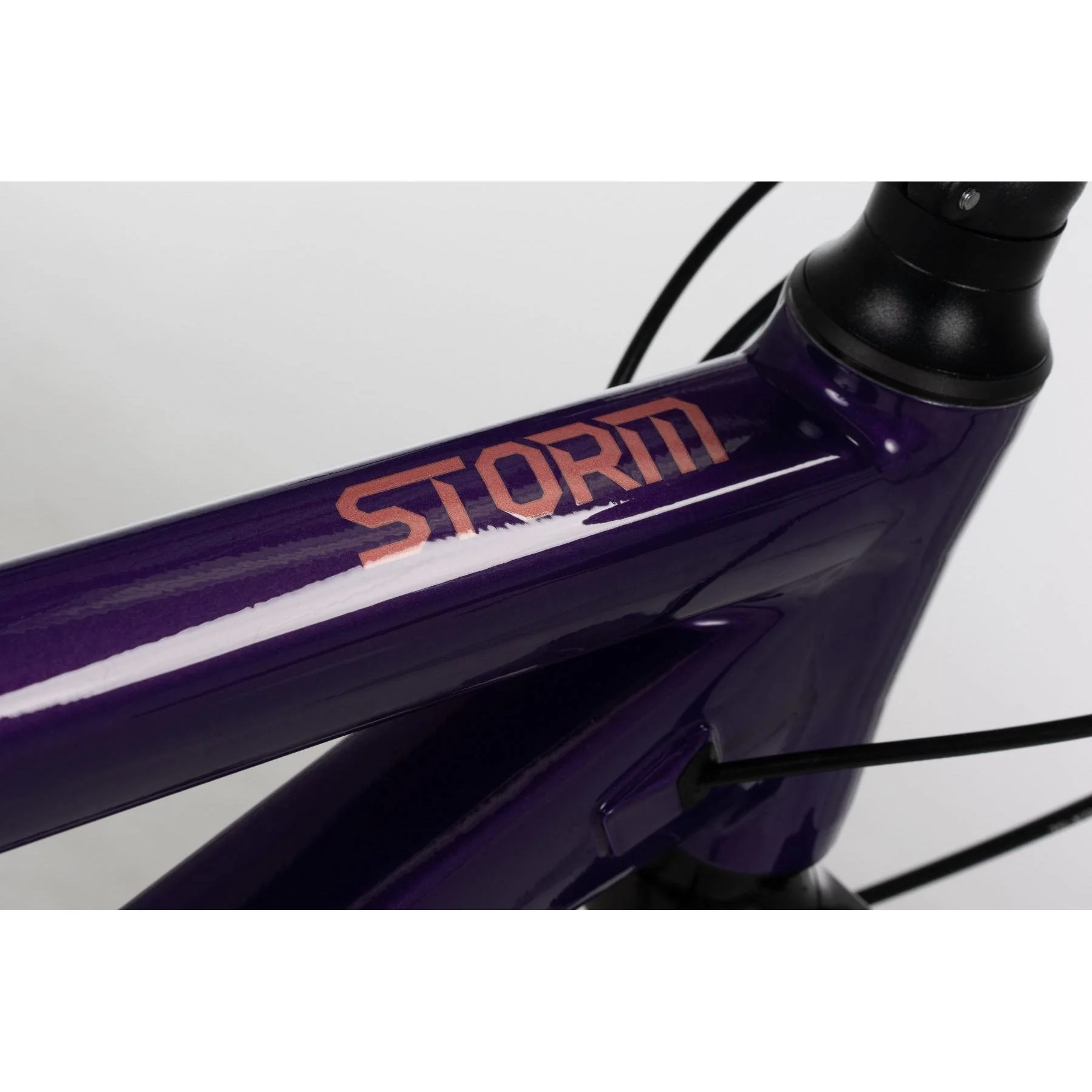 Norco Storm 5 29 Mountain Bike Mountain Bike Ultraviolet/Pink - Image 3