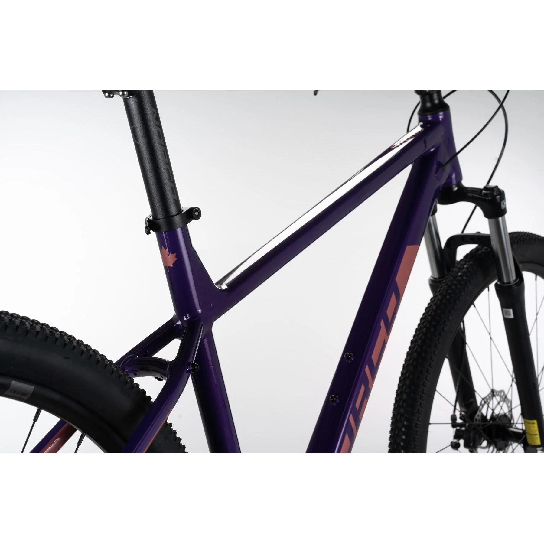 Norco Storm 5 29 Mountain Bike Mountain Bike Ultraviolet/Pink - Image 5