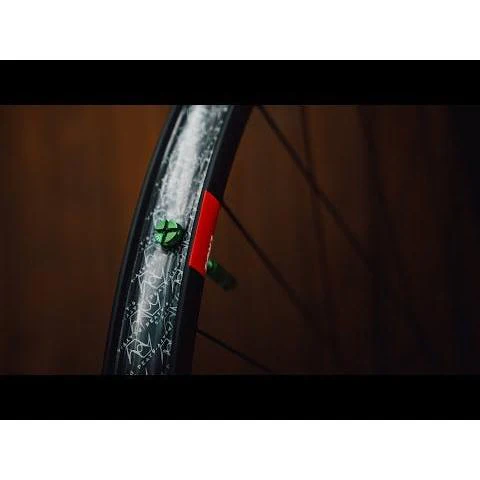 Peaty's x Chris King MK 2 Tubeless Valves Red 42mm - Image 2