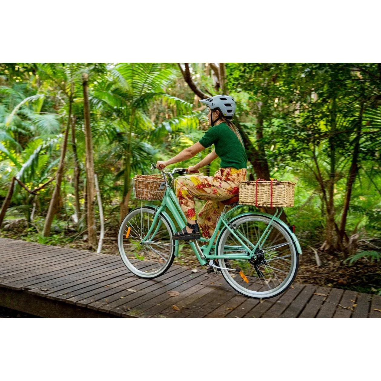 Pedal Uptown SL Electric Vintage Cruiser Bike 7-Speed Mint Green - Image 7