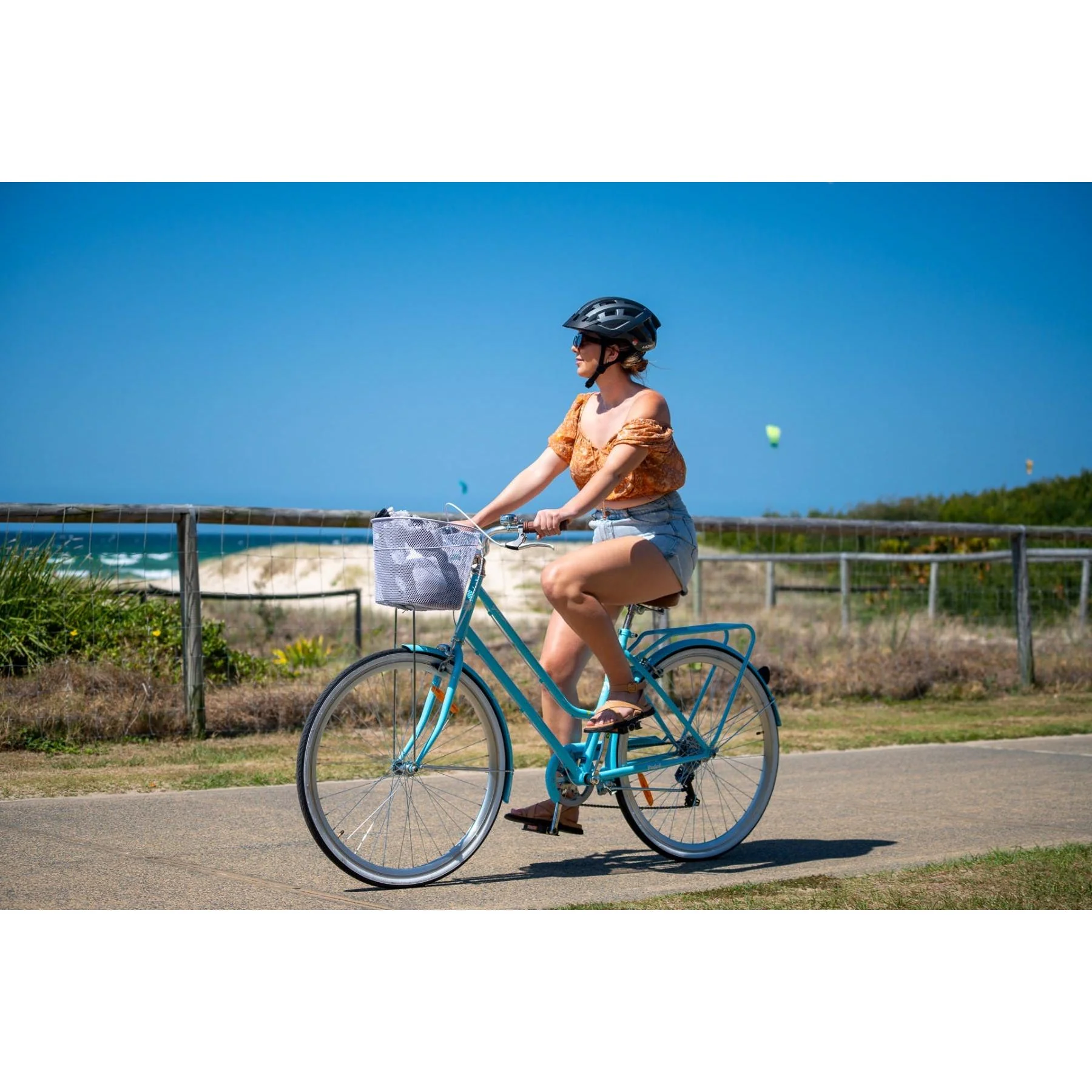 Pedal Uptown Vintage Cruiser Bike Classic Blue - Image 9