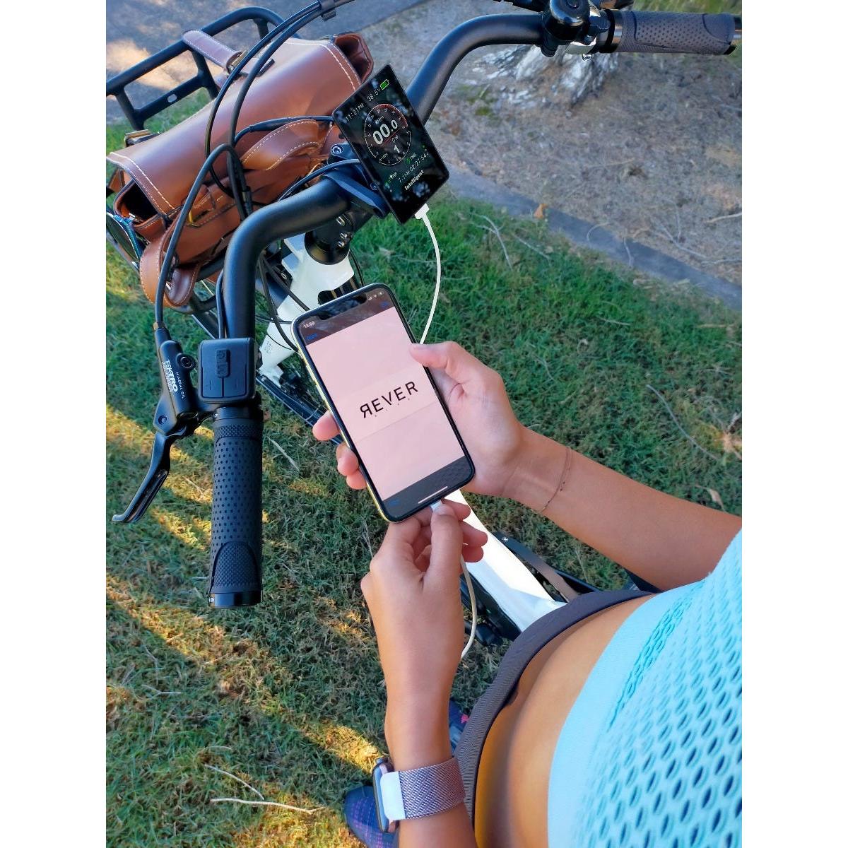 Rever Urban Women's Step Through Electric Bike White/Silver - Image 9