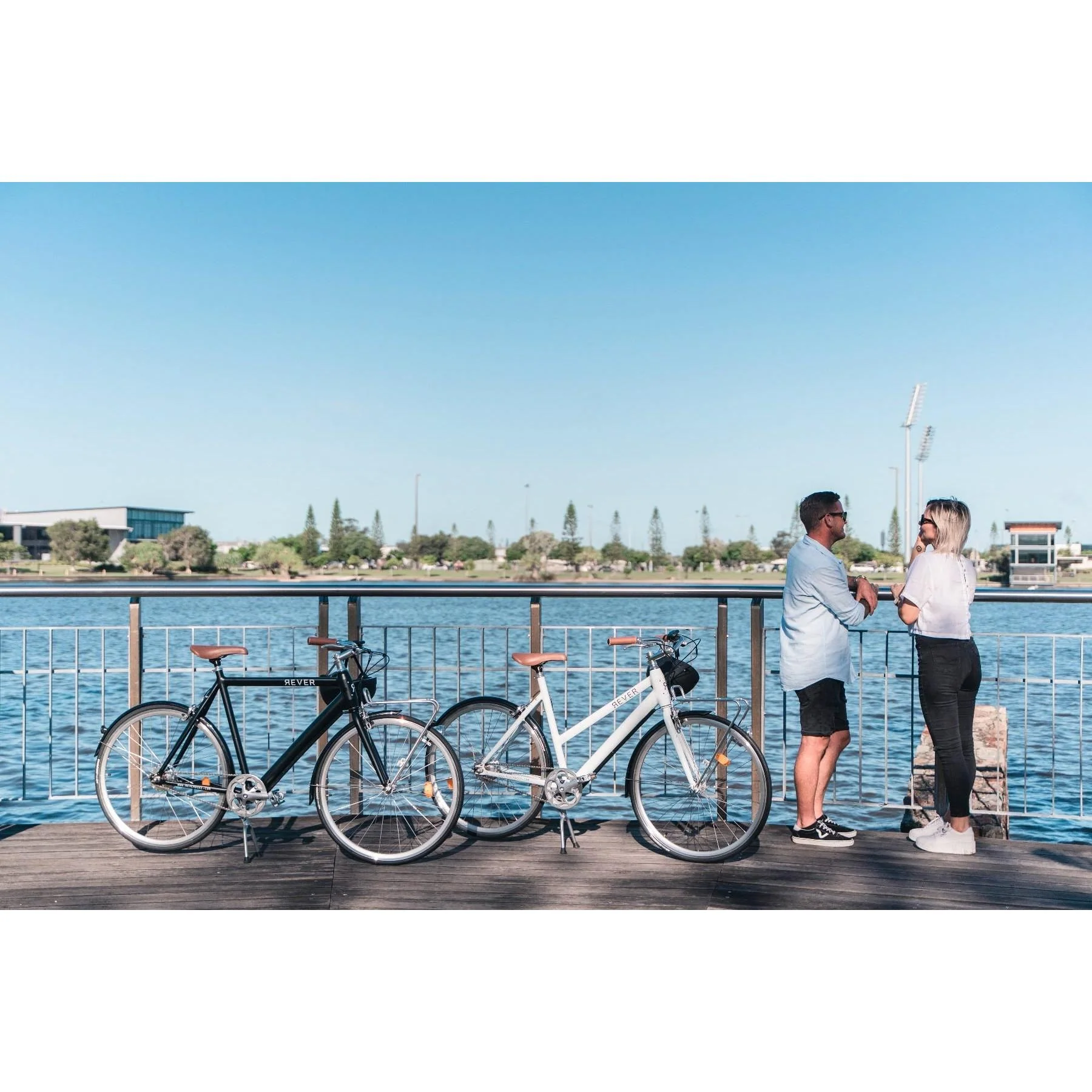 Rever Vintage Electric Bike Black - Image 7