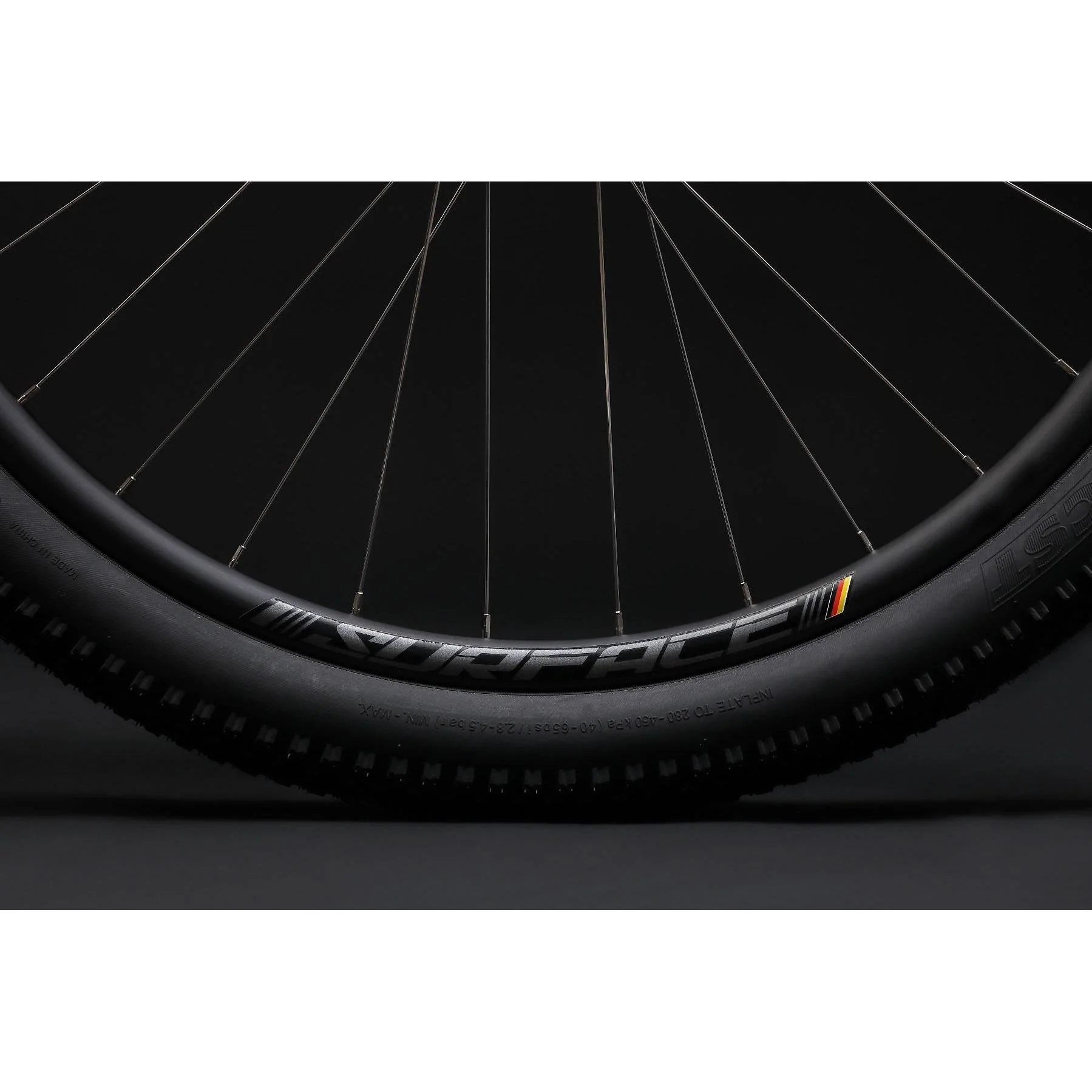 Silverback Stride Elite Mountain Bike Charcoal/Watermelon - Image 7