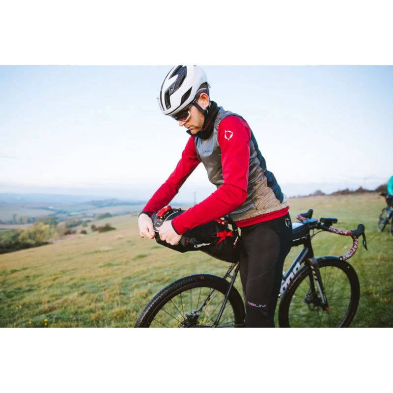 Zefal Z Adventure R11 Waterproof Saddle Bag 11L Black - Image 3